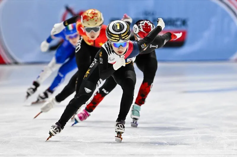 Thiết kế giày Clap Skate thông minh – Bước ngoặt công nghệ đột phá của môn speed skating.